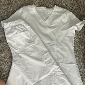 NEW Cherokee White Crossover V-Neck Scrub Top and Pants!! PLEASE READ Below!!